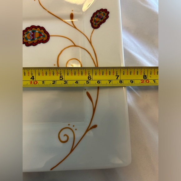 2 Everyday White 7 1/8” salad/dessert plates - Picture 2 of 4